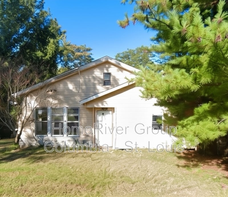 311 Monroe St in Collinsville, IL - Building Photo