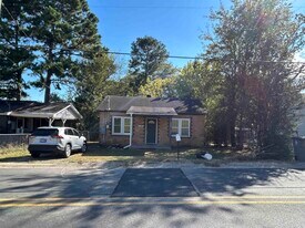 1005 W St Louis St in Hot Springs, AR - Building Photo