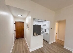 366 Main St in Warren, RI - Building Photo - Building Photo