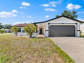 4235 Manxcat Ln in New Port Richey, FL - Building Photo - Building Photo