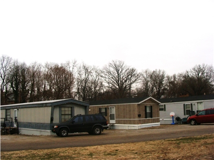 Corinthians Manufactured Homes in Huntingburg, IN - Building Photo