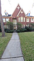4510 Chestnut Meadow Dr in Sugar Land, TX - Building Photo