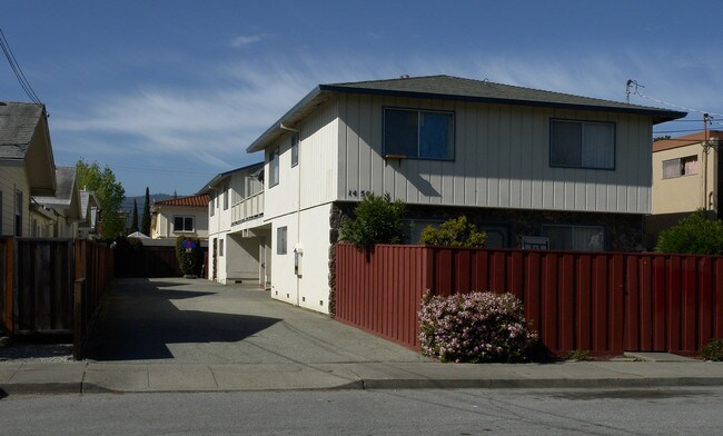 1454 Regent St in Redwood City, CA - Foto de edificio - Building Photo
