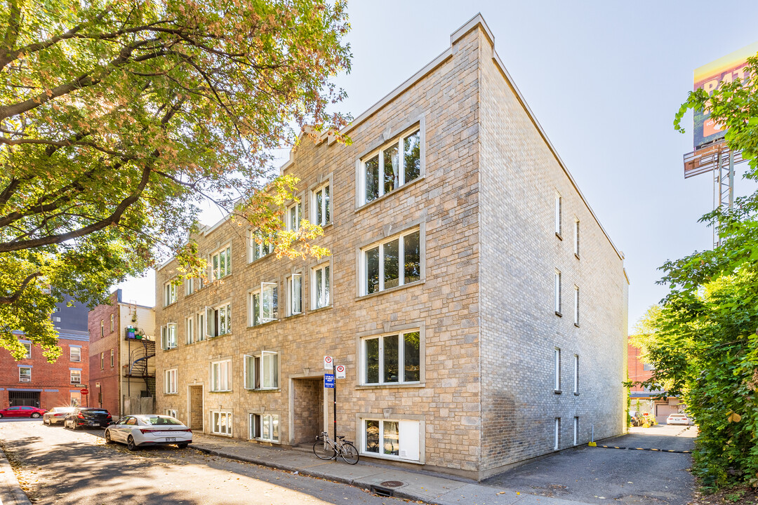 1951-1961 Tansley Rue in Montréal, QC - Building Photo