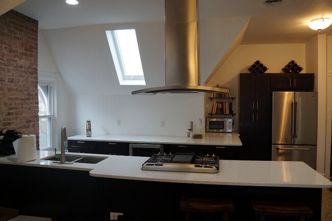 5504 Hays St in Pittsburgh, PA - Building Photo - Building Photo