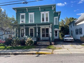 32 Loomis St in Montpelier, VT - Building Photo - Building Photo