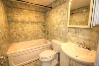 3382 Lindbergh Ave in Oceanside, NY - Building Photo - Building Photo