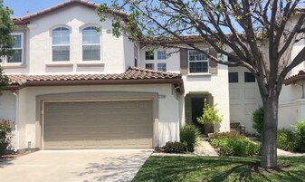 1736 Bluebird Ln in Carlsbad, CA - Building Photo