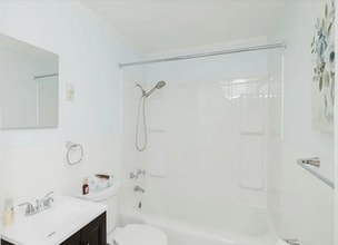 69 Summerfield St in Fall River, MA - Foto de edificio - Building Photo