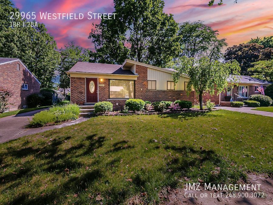 29965 Westfield St in Livonia, MI - Building Photo