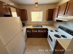 7301 Woburn Cir in Anchorage, AK - Building Photo - Building Photo