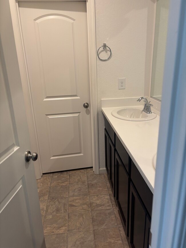 613 Sweet Pea St in Vacaville, CA - Building Photo - Building Photo