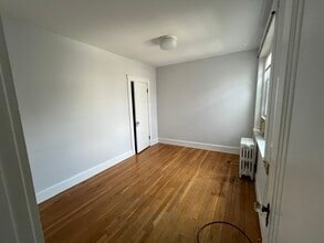 2035 Commonwealth Ave in Boston, MA - Building Photo - Building Photo