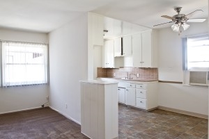 Verdugo Plaza Apartments in Glendale, CA - Building Photo - Interior Photo