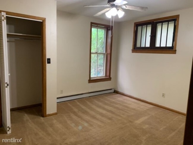 407 4th St in Marietta, OH - Building Photo - Building Photo