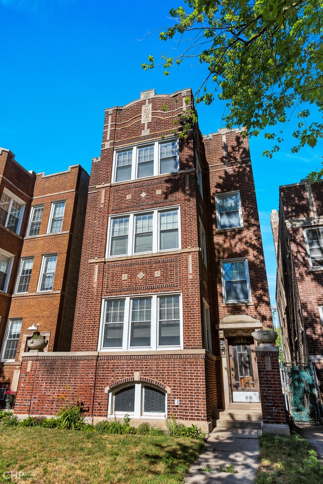 6528 N Bosworth Ave, Unit 1