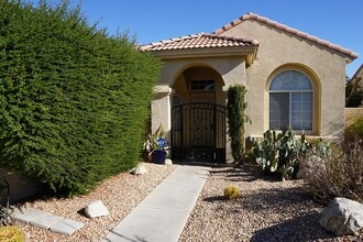 27742 Valencia St in Cathedral City, CA - Building Photo - Building Photo