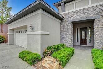 1704 Choice Hills Dr in Henderson, NV - Building Photo - Building Photo