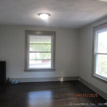 67 Burlington Ave in Bristol, CT - Building Photo - Building Photo