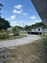 1219 NW 14th Ct, Unit 1219-2 in Fort Lauderdale, FL - Building Photo