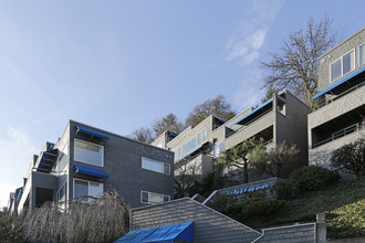 Abitare Apartments in Portland, OR - Building Photo - Building Photo