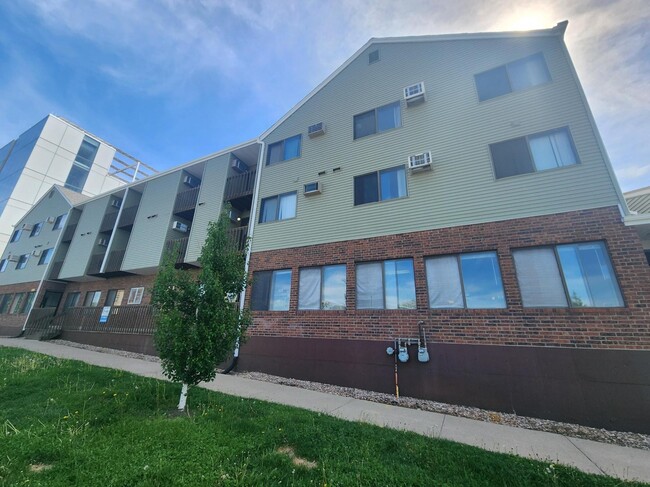 property at 522 S Clinton St