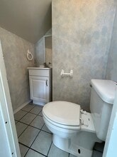 24 N 3rd St, Unit E in Womelsdorf, PA - Building Photo - Building Photo
