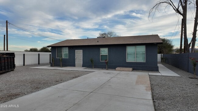 1109 W Broadway Rd in Phoenix, AZ - Building Photo - Building Photo