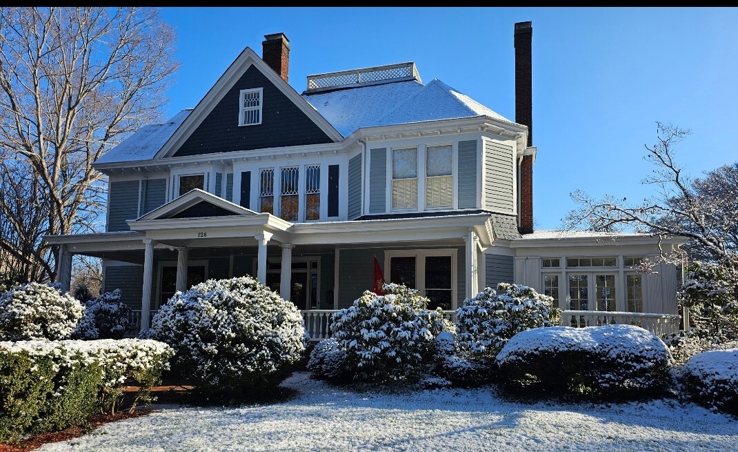 228 Oakhurst Rd in Statesville, NC - Building Photo