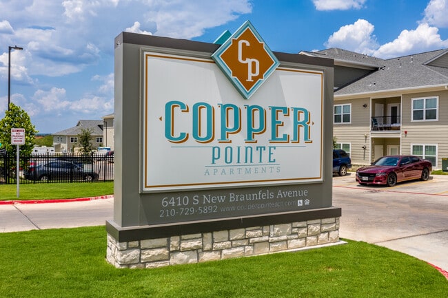 Copper Pointe photo'