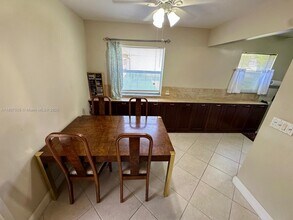 445 Saxony Way in Delray Beach, FL - Building Photo - Building Photo