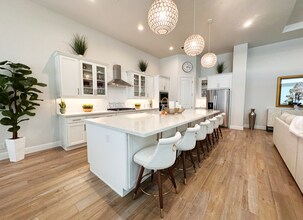 10027 Timber Crk Wy in Palm Beach Gardens, FL - Building Photo - Building Photo