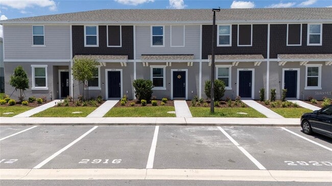 property at 2916 Skyline Lp