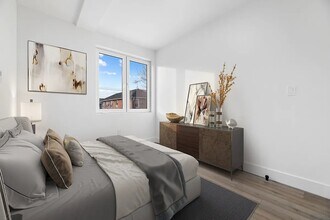 2454 E 15th St, Unit 1A in Brooklyn, NY - Building Photo - Building Photo