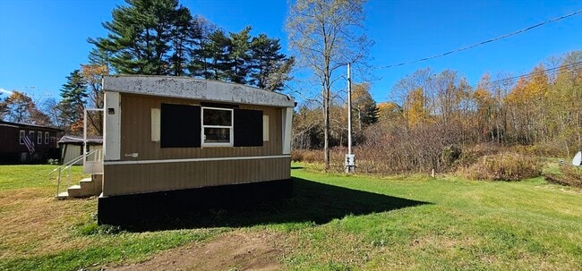 46 Madden Rd in West Brookfield, MA - Building Photo - Building Photo