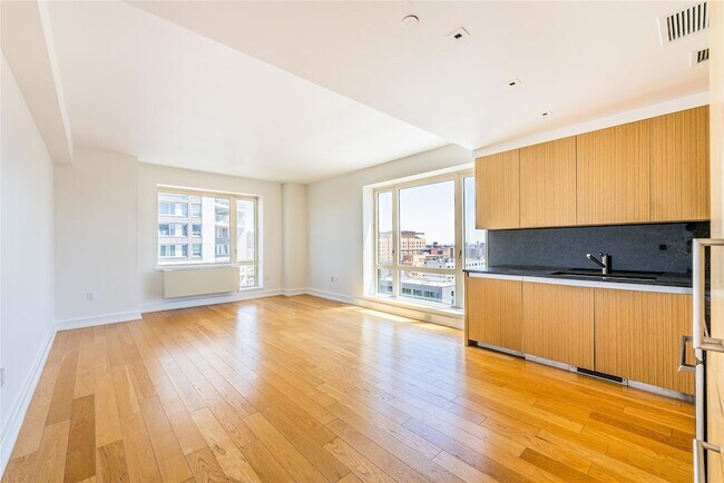 1280 5th Ave, Unit 16-E in New York, NY - Building Photo - Building Photo