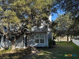 200 Utterback in Kyle, TX - Building Photo