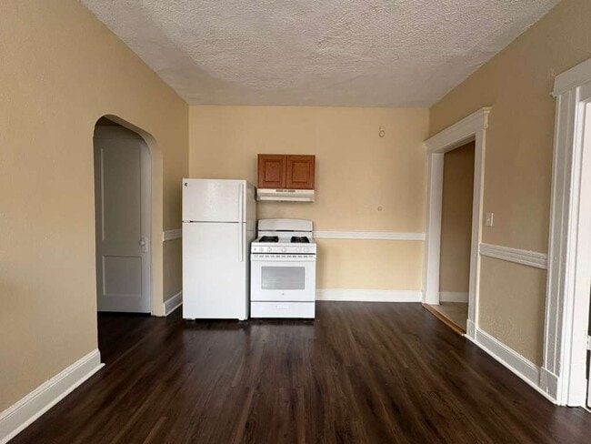 56 Gilbert Ave in New Haven, CT - Foto de edificio - Building Photo