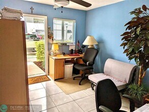 2100 NE 38th St, Unit 117 in Lighthouse Point, FL - Building Photo - Building Photo