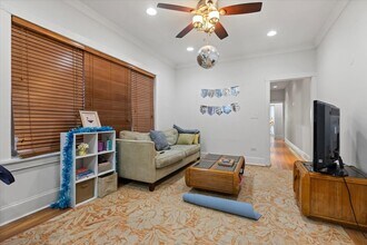 446 W Arlington Pl in Chicago, IL - Building Photo - Building Photo