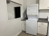 1402 W Spofford Ave, Unit #1 in Spokane, WA - Building Photo - Building Photo