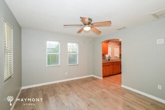 1705 E Lambright St N, Unit 306 in Tampa, FL - Foto de edificio - Building Photo