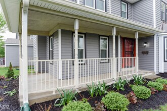 241 E Fall Creek Pkwy S Dr in Indianapolis, IN - Building Photo - Building Photo
