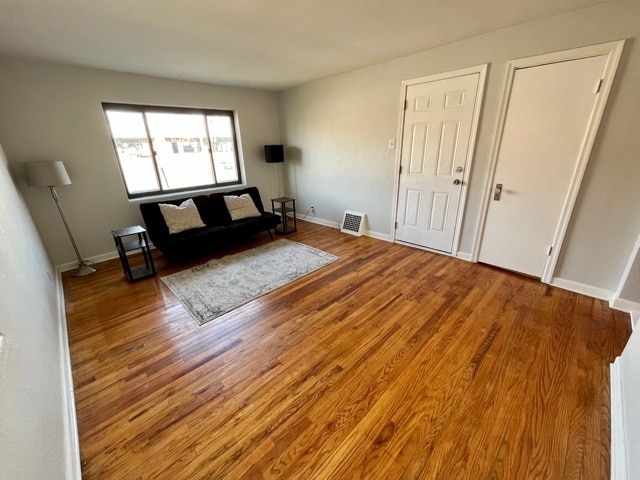 5422 Chippewa St, Unit 2W in St. Louis, MO - Building Photo - Building Photo