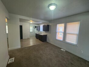 15018 Pinehurst St in Detroit, MI - Building Photo - Building Photo