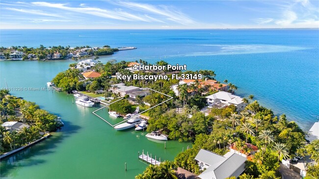 4 Harbor Point in Key Biscayne, FL - Building Photo - Building Photo