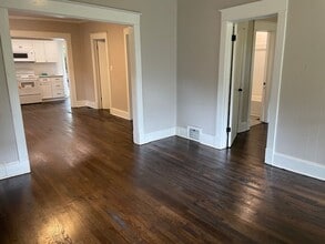 6028 Jackson Ave in Kansas City, MO - Building Photo - Building Photo