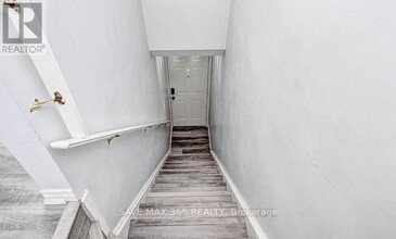 45-45 Cedarhill Crescent in Kitchener, ON - Building Photo - Building Photo