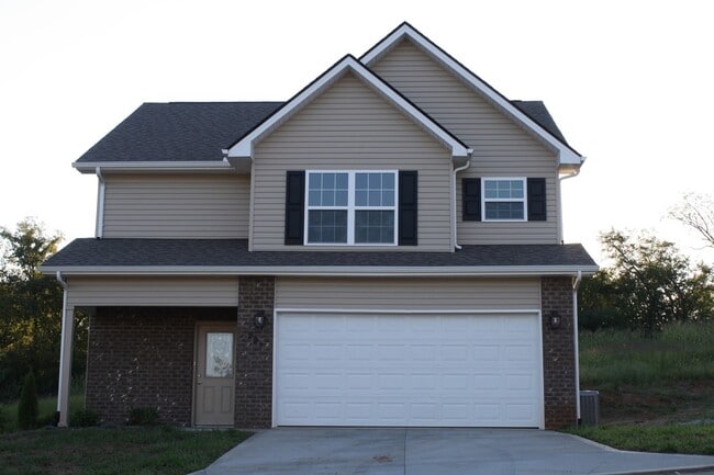 227 Covington Ln