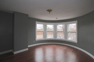 220 E 27th St in Minneapolis, MN - Building Photo - Building Photo